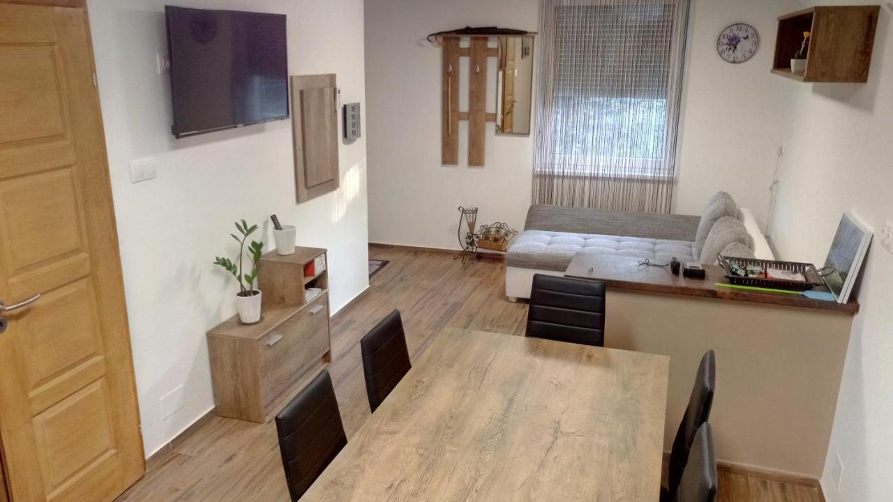Golden Apartman Orosháza Extérieur photo