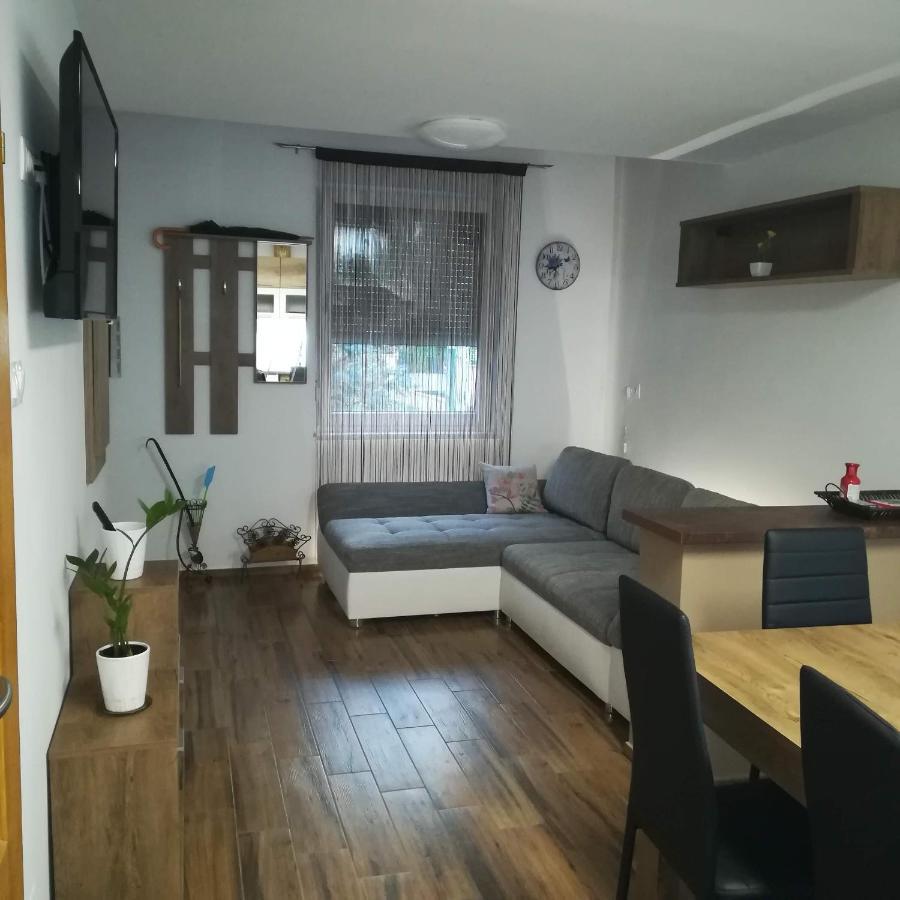 Golden Apartman Orosháza Extérieur photo